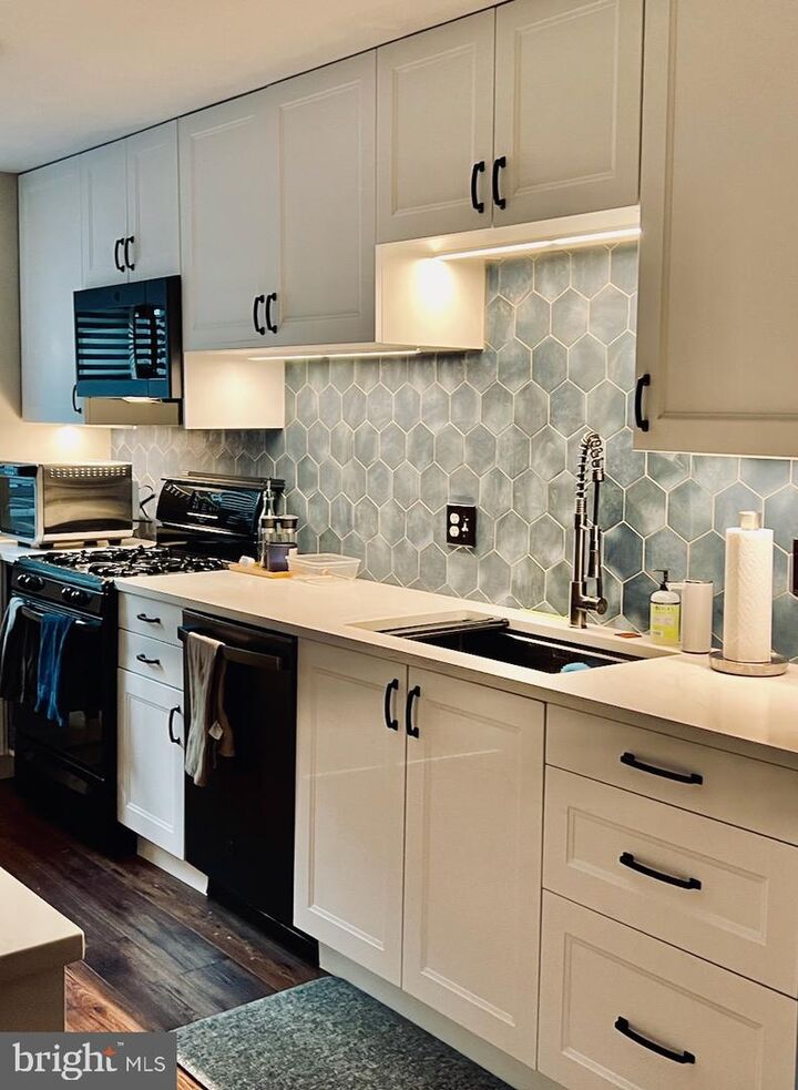 Property Photo:  3885 Steppes Court 3885A  VA 22041 