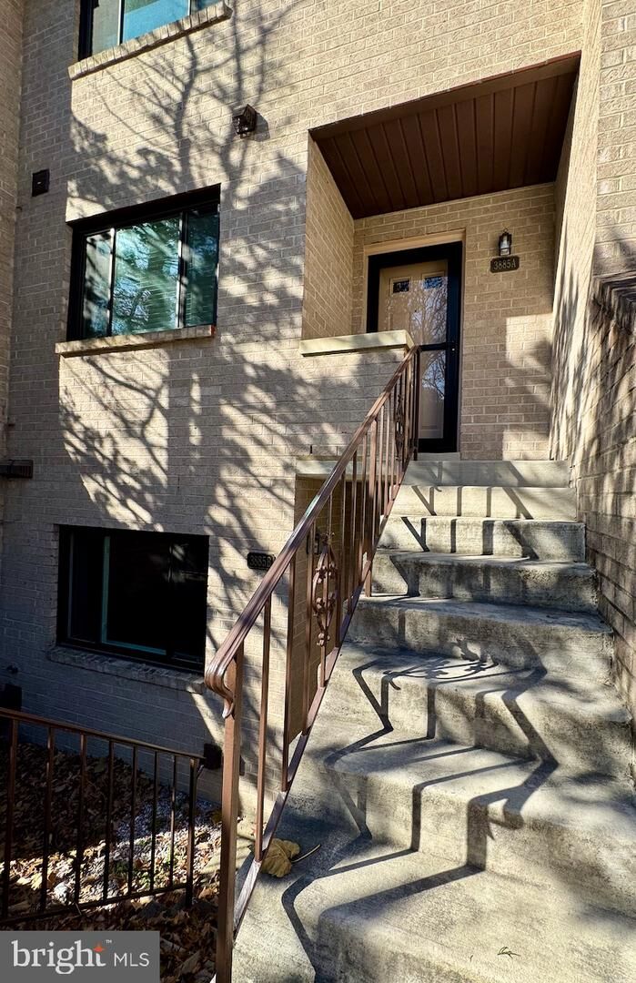 Property Photo:  3885 Steppes Court 3885A  VA 22041 