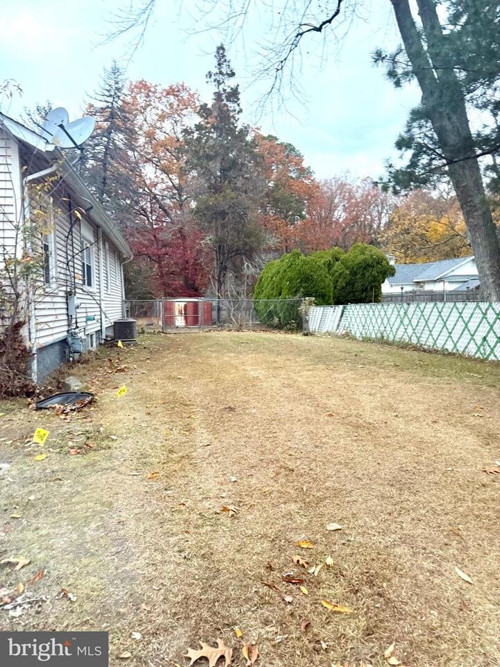 Property Photo:  8 Norway Avenue  NJ 08021 