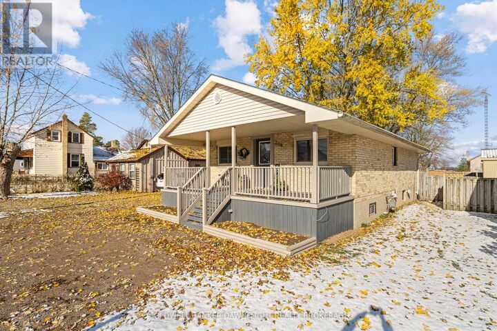Property Photo: 208 Victoria Avenue East ON N0M 1M0