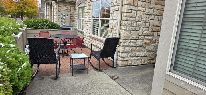 Property Photo: 1414 Cotswold Lane OH 45013