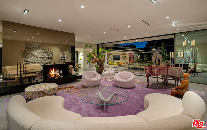 Property Photo:  1087 Moraga Dr  CA 90049 