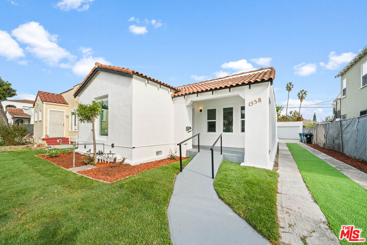 Property Photo:  1558 Hauser Blvd  CA 90019 