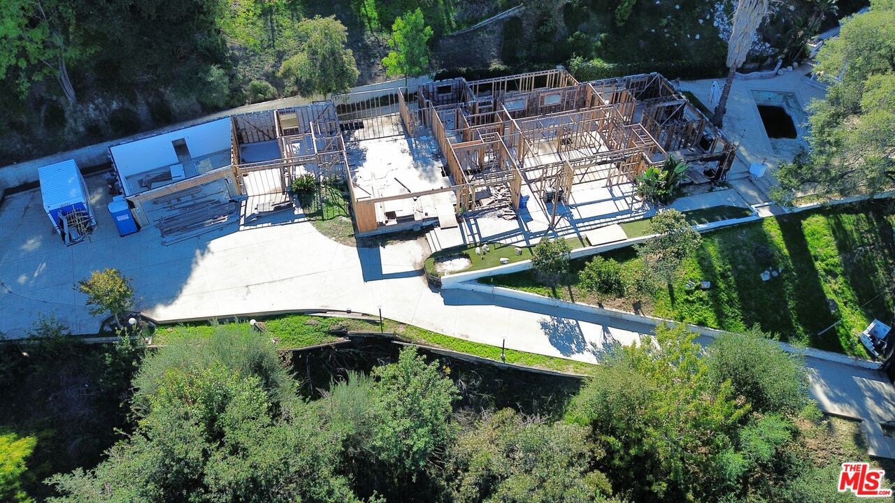 Property Photo:  4418 Woodley Ave  CA 91436 