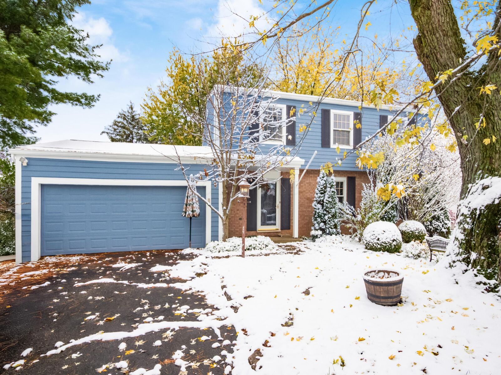 Property Photo: 3812 Ridgewood Drive OH 43026