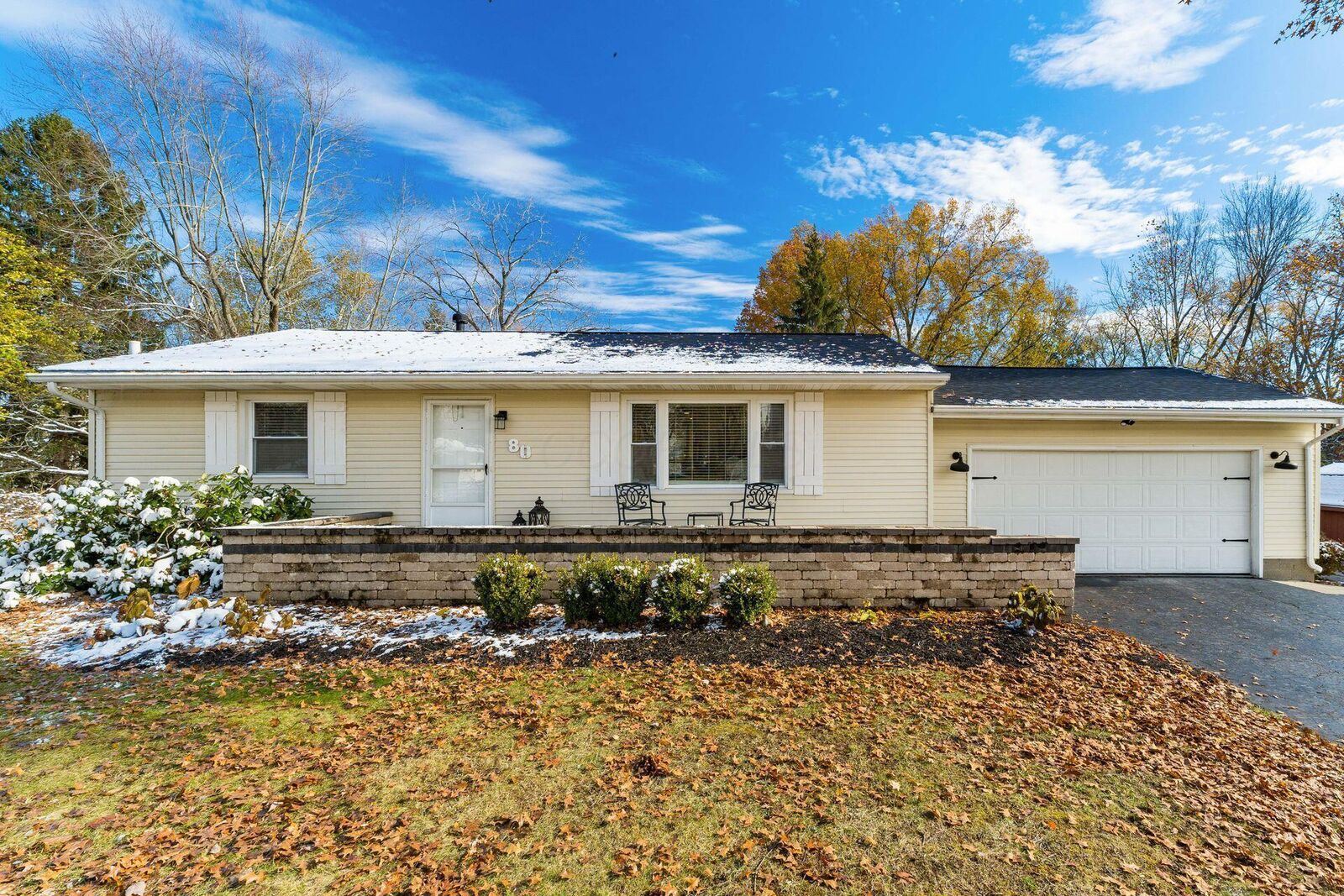 Property Photo: 80 Willow Run Drive OH 43147