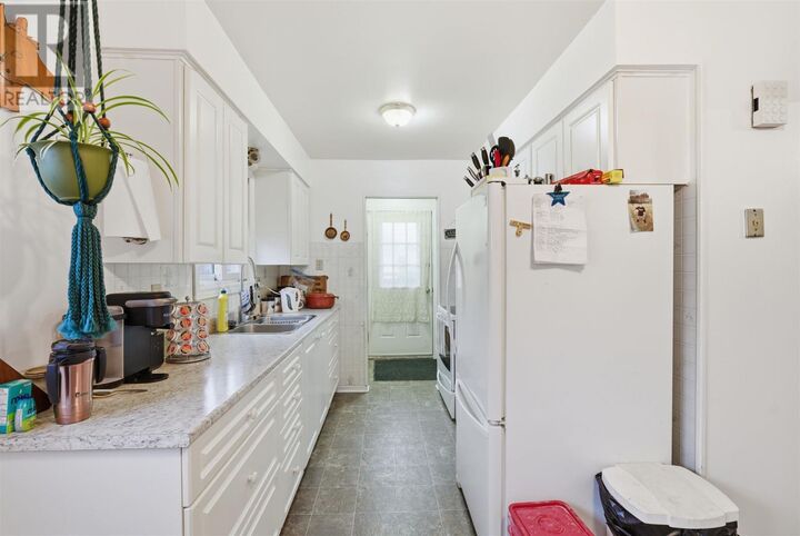 Property Photo: 29 Laurier Rd ON P5A 2T9