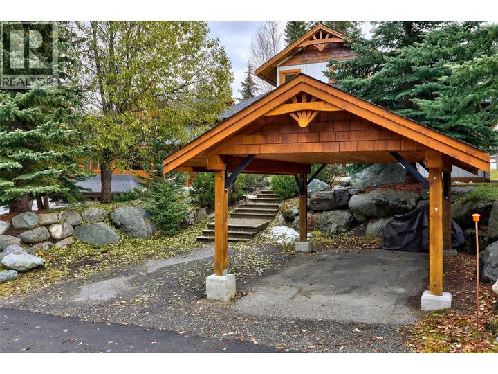 Property Photo: 2715 Fairways Drive 13 BC V0E 5N0