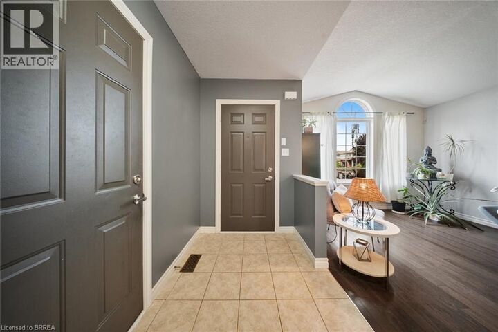 Property Photo:  43 Idlewilde Lane  ON L0R 1W0 