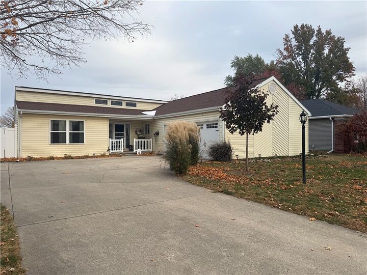 Property Photo: 105 Surrey Lane IL 61911