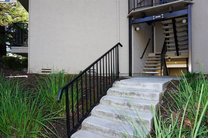 Property Photo: 39495 Albany Cmn C CA 94538