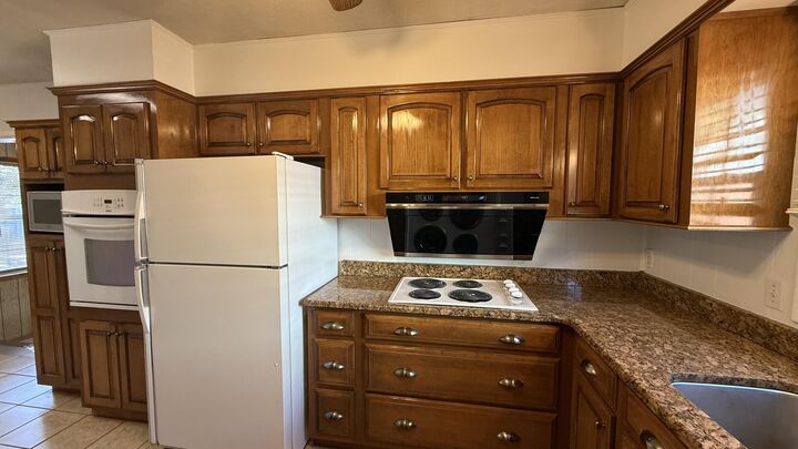 Property Photo: 1008 S Palm Boulevard FL 32578