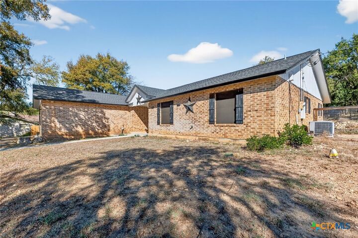 Property Photo:  722 Stagecoach Trail  TX 78666 