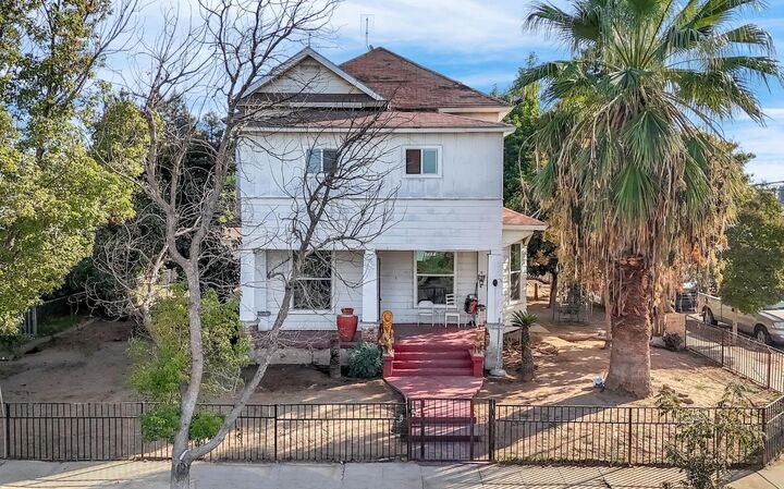 728 De Witt Avenue  Sanger CA 93657 photo