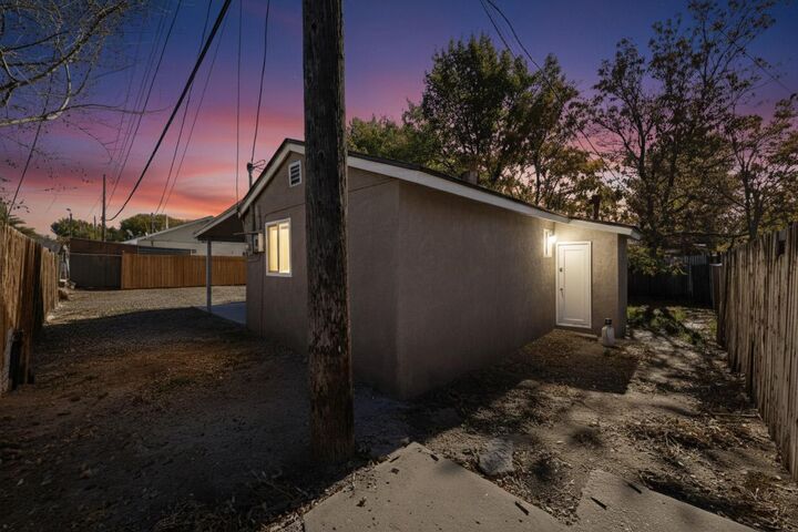 Property Photo:  1011-1/2 Barelas Street SW  NM 87102 