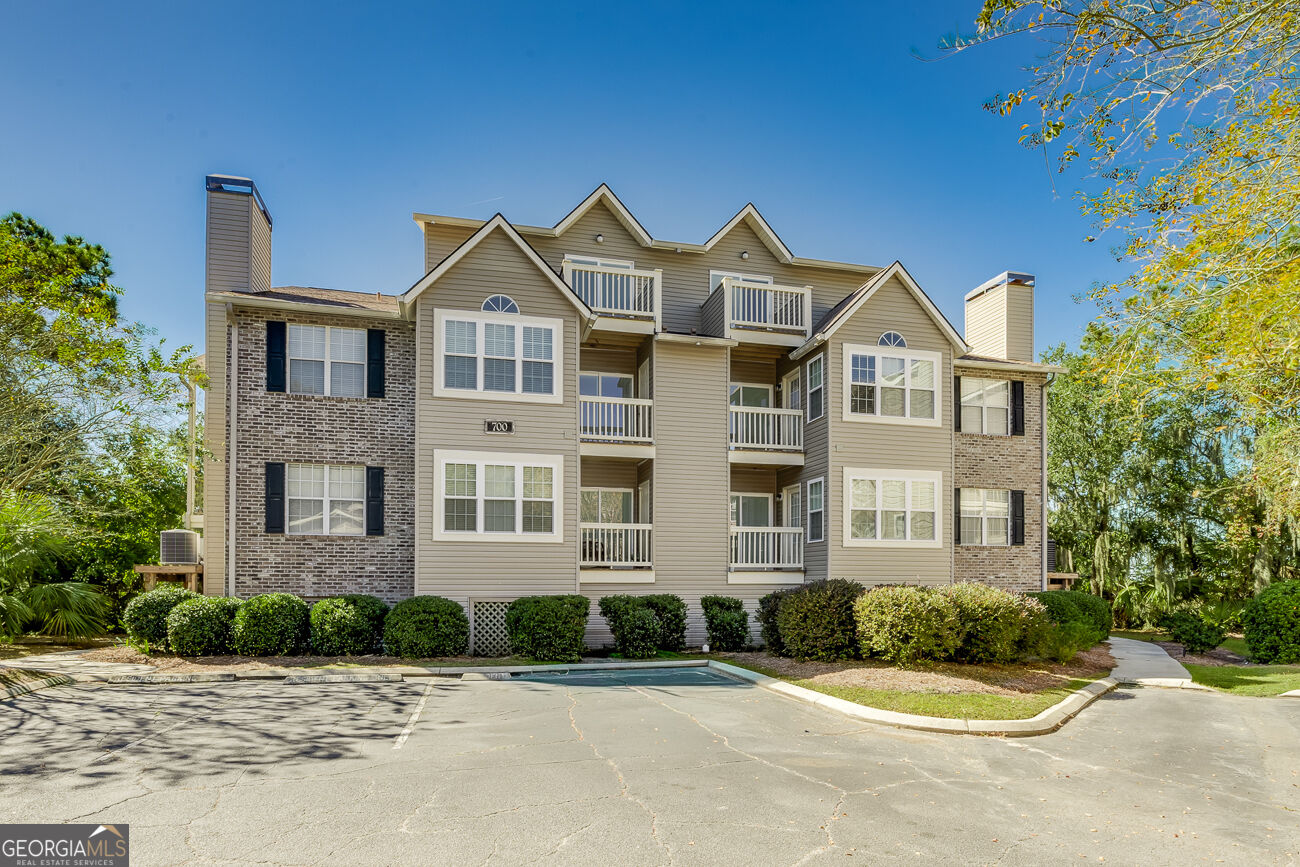 Property Photo:  12300 Apache Avenue Apt 704  GA 31419 