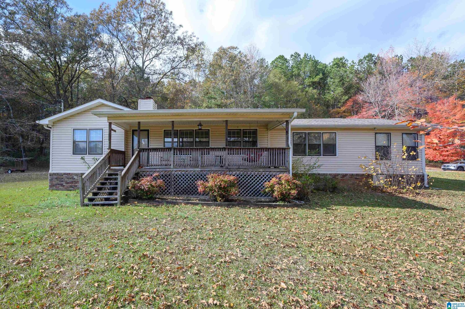 Property Photo:  1864 Kelly Loop Road  AL 35117 