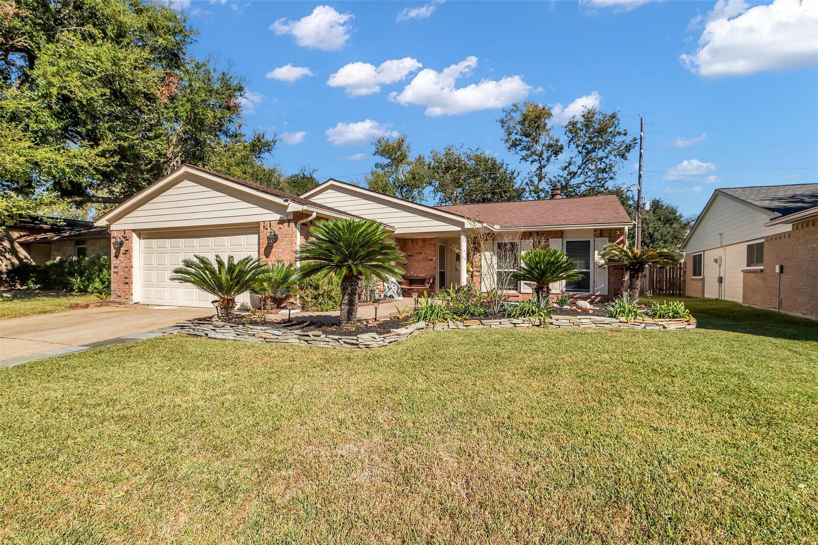 Property Photo:  6803 Pickett Drive  TX 77469 