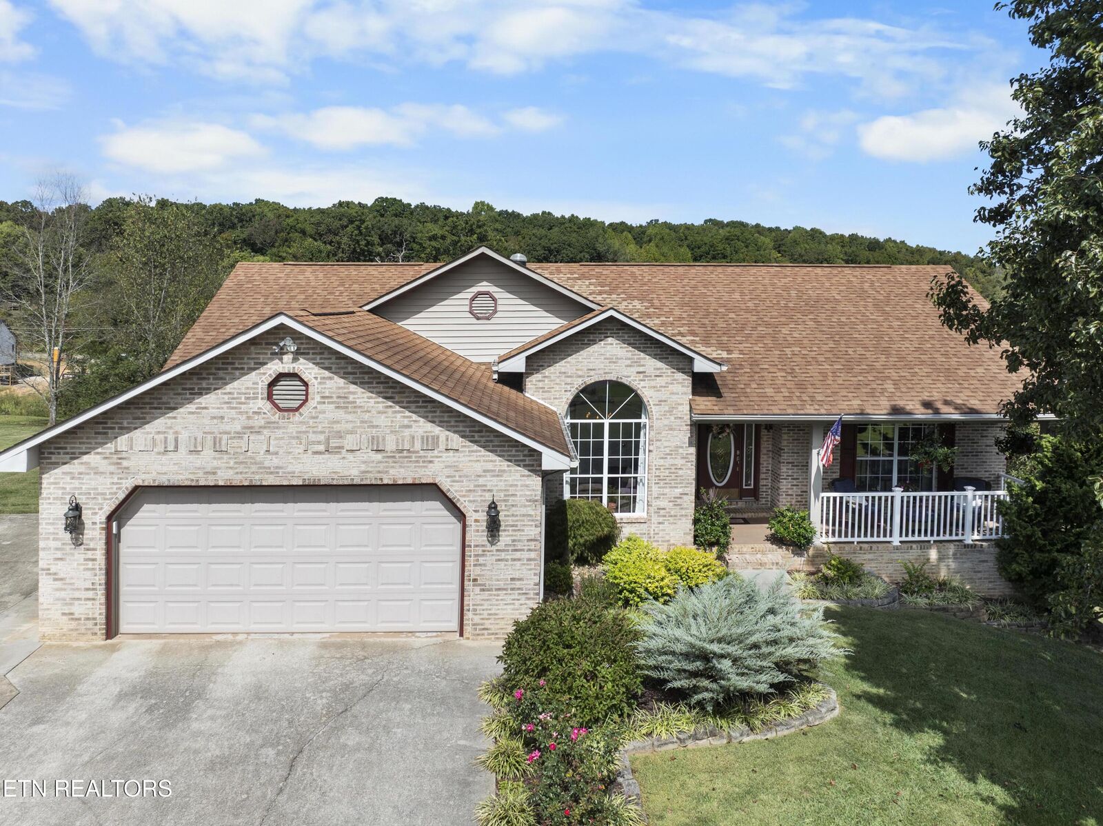 Property Photo:  101 Ostenbarker St  TN 37804 