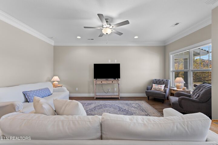 Property Photo:  240 Broadberry Ave  TN 37830 