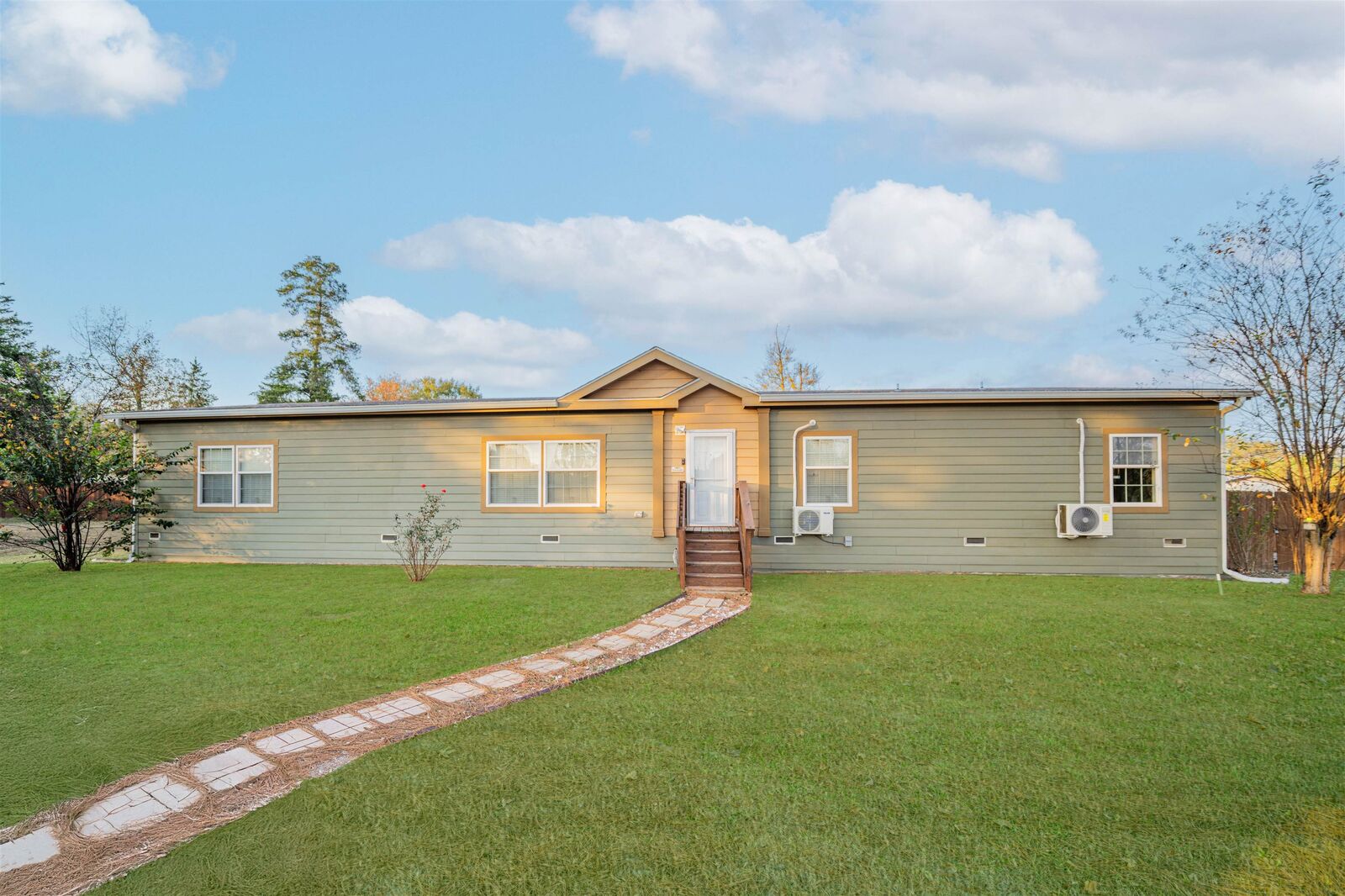 Property Photo:  196 Wady Loop  TX 75647-0001 