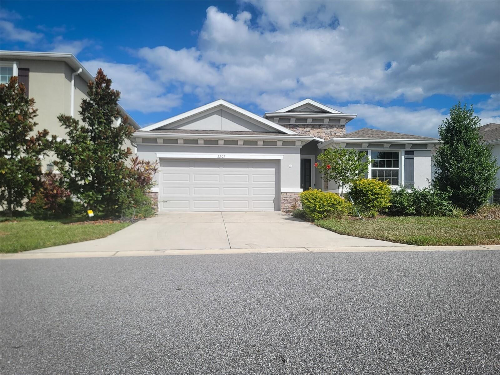 Property Photo: 2207 Midnight Pearl Drive FL 34240