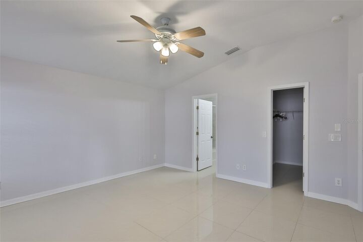 Property Photo: 11345 Coconut Island Drive FL 33569