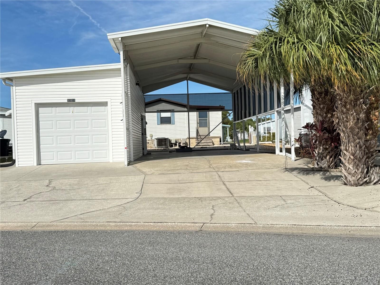 Property Photo:  35103 Jade Drive  FL 33541 