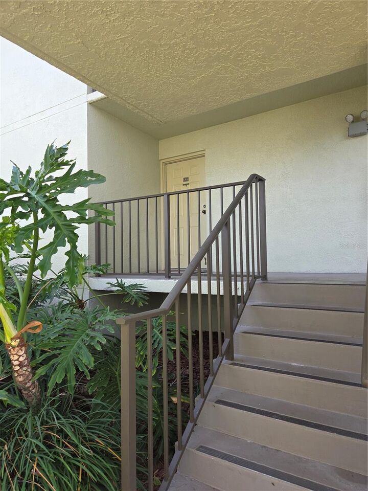Property Photo:  1515 Pinellas Bayway S A6  FL 33715 