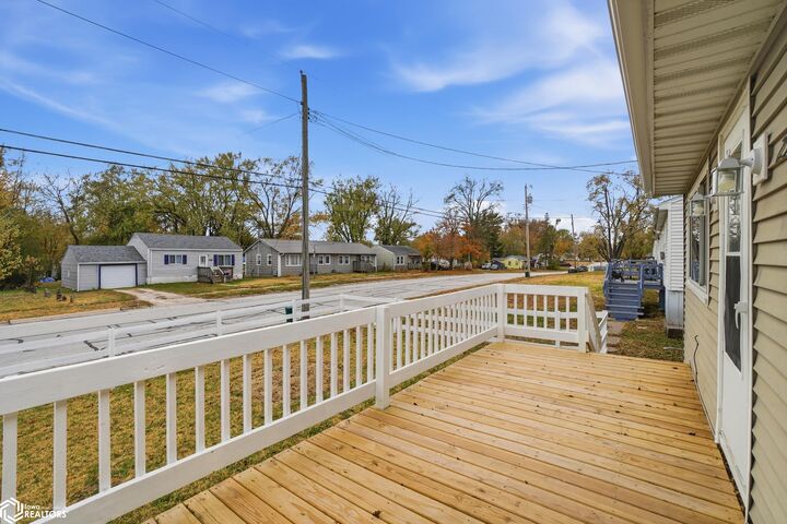 Property Photo:  2310 Flint Hills Drive  IA 52601 