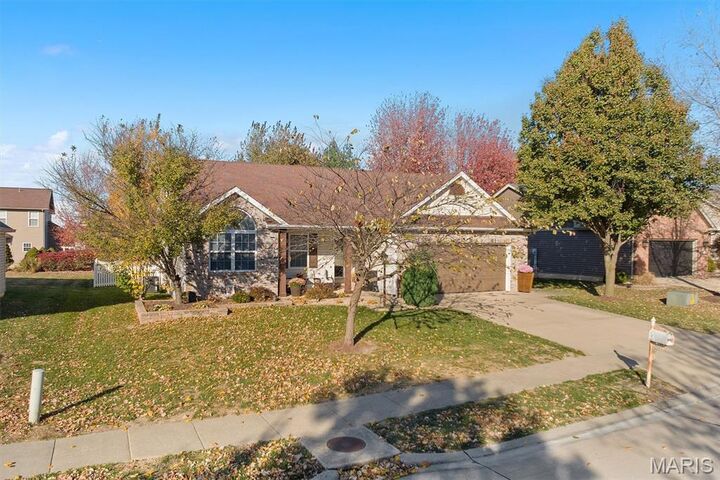 Property Photo: 4024 Sequoia Drive IL 62025