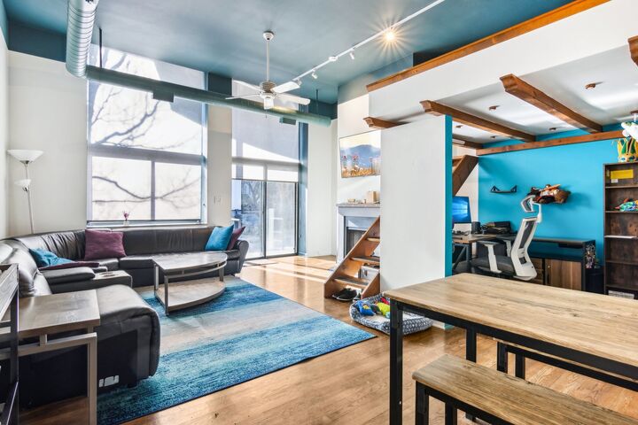 Property Photo: 2343 N Greenview Avenue 111 IL 60614