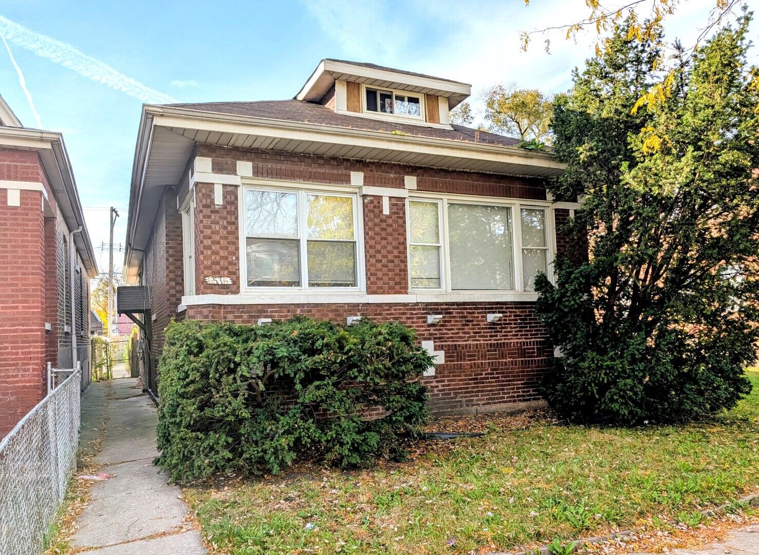 Property Photo: 6536 S Paulina Street IL 60636