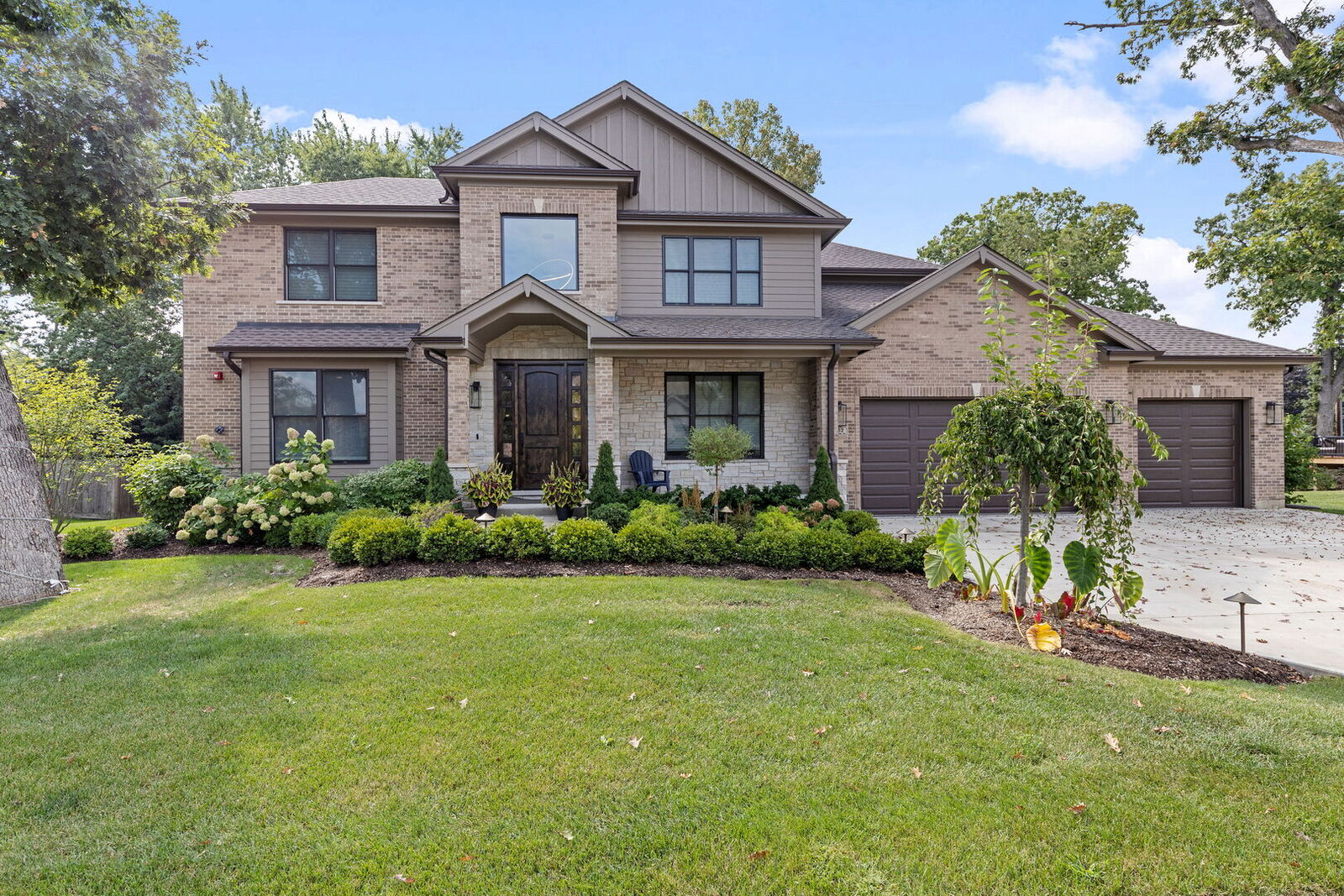 Property Photo:  1162 Sycamore Drive  IL 60047 