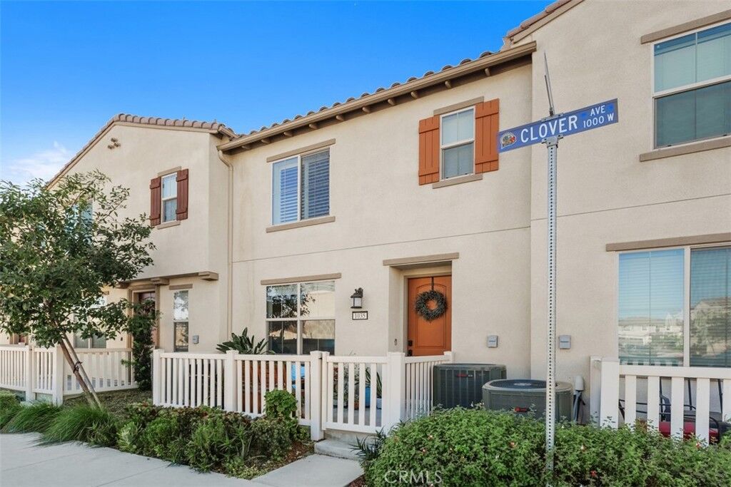 Property Photo:  1035 W Clover  CA 92376 