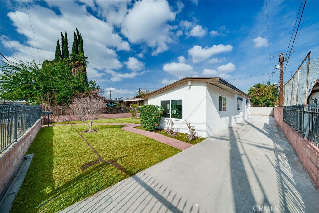 Property Photo:  11221 Fineview  CA 91733 