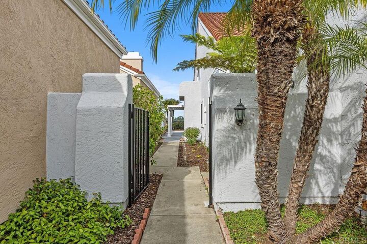 Property Photo:  1263 Via Navajo  CA 92078 