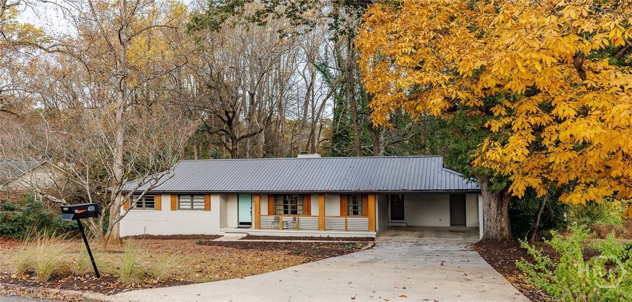Property Photo:  400 Greencrest Drive  GA 30605 