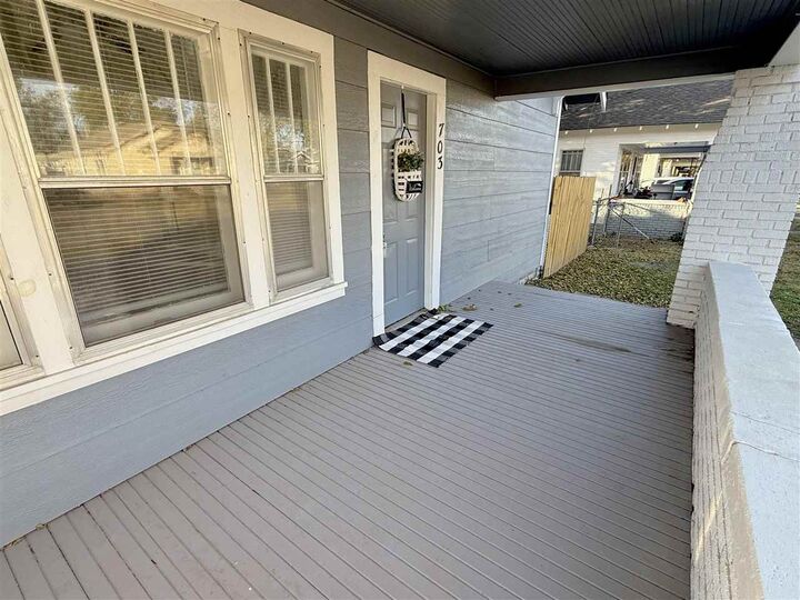 Property Photo:  703 N 4th  OK 74631 