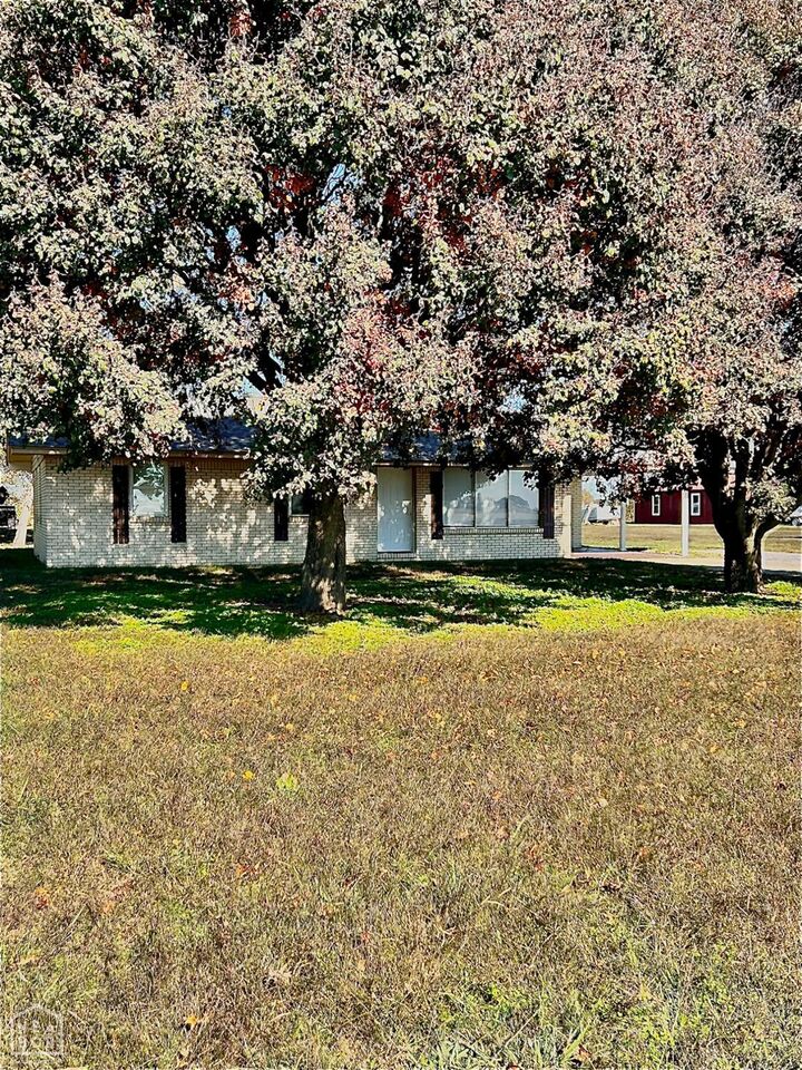 Property Photo: 21391 E Hwy 18 AR 72447