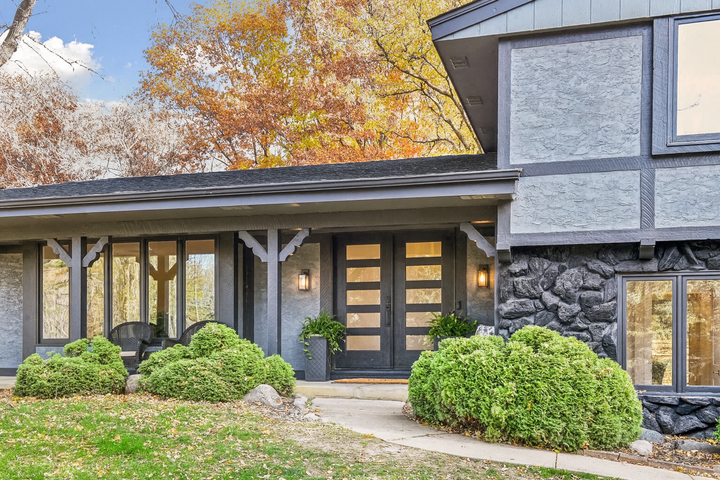 Property Photo:  2841 Mayfield Road  MN 55391 