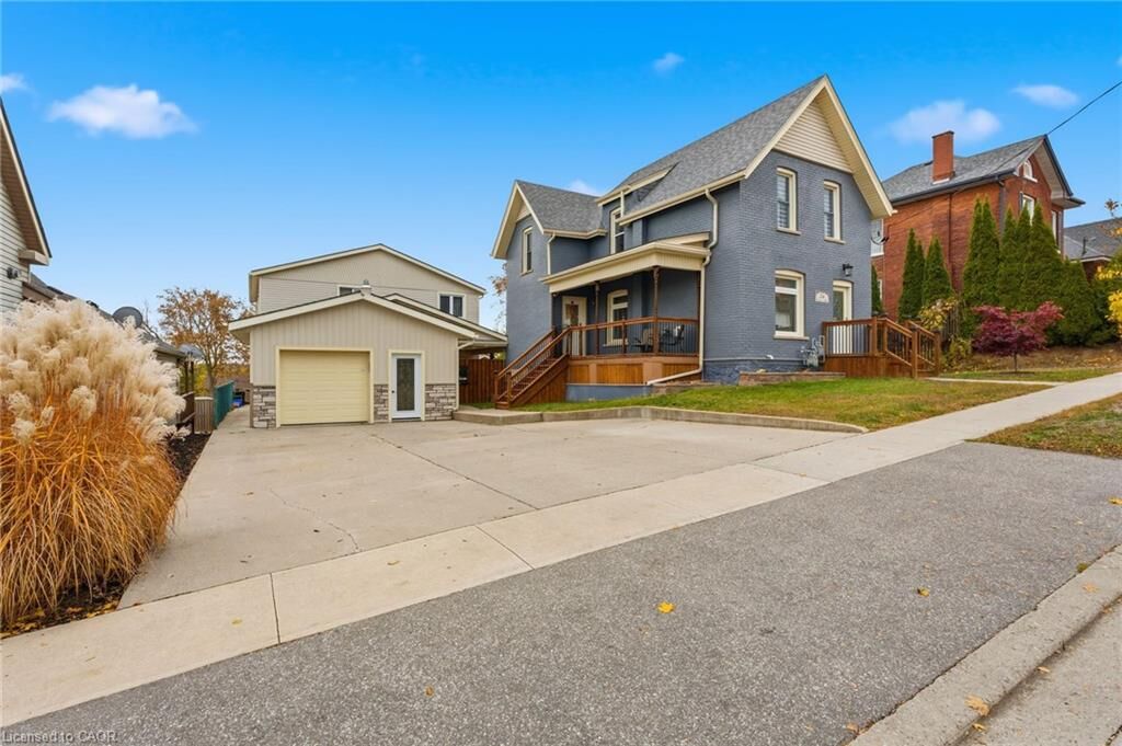 Property Photo: 26 Terrace Hill Street ON N3R 1E9