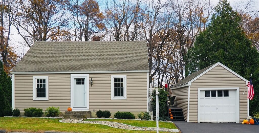 Property Photo:  21 Highland Park Road  MA 01543 