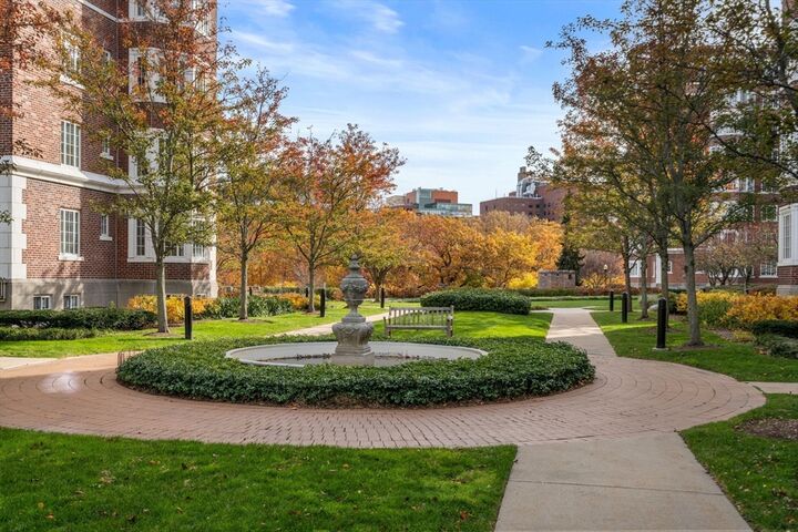 20 Chapel St Aph4  Brookline MA 02446 photo