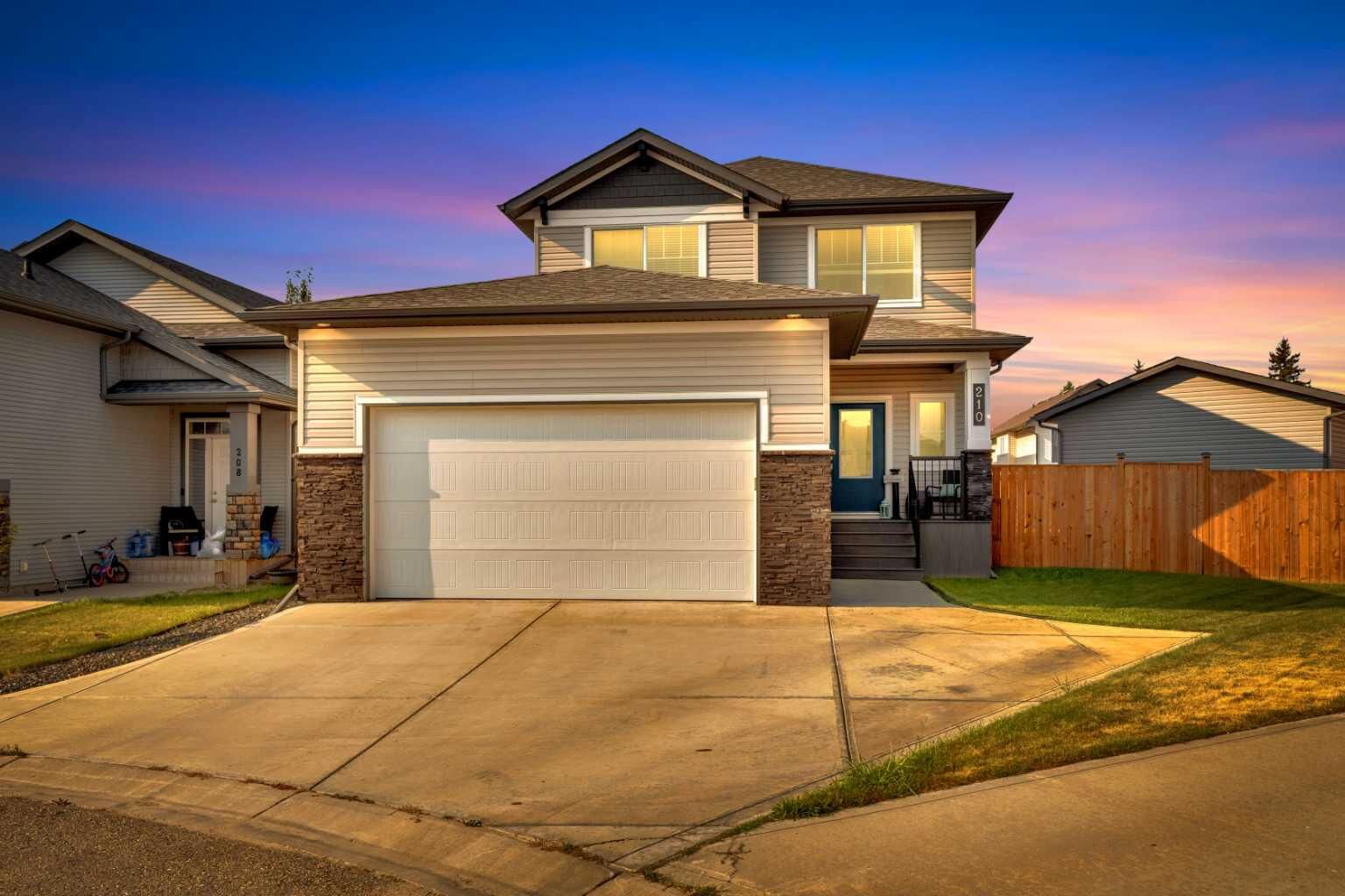Property Photo:  210 Mynarski Close  AB T4S 0J3 