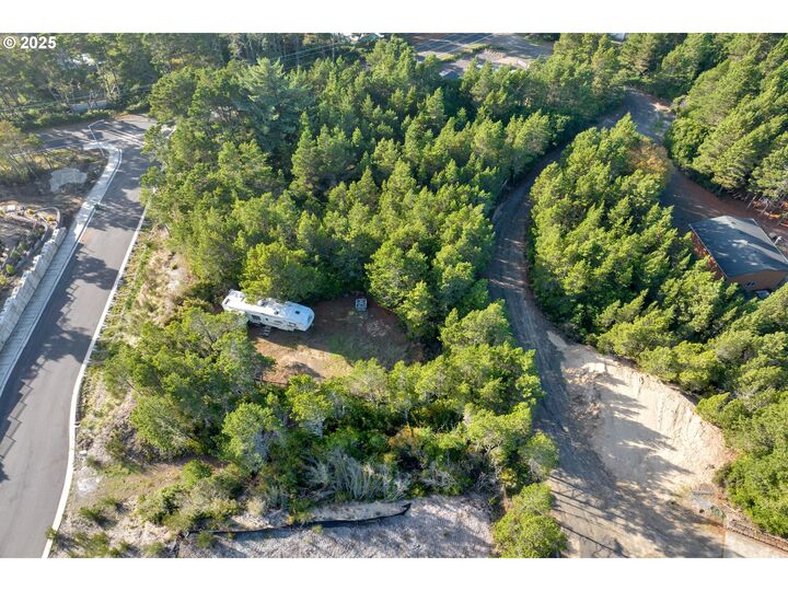 Property Photo:  88177 Rhododendron Dr  OR 97439 