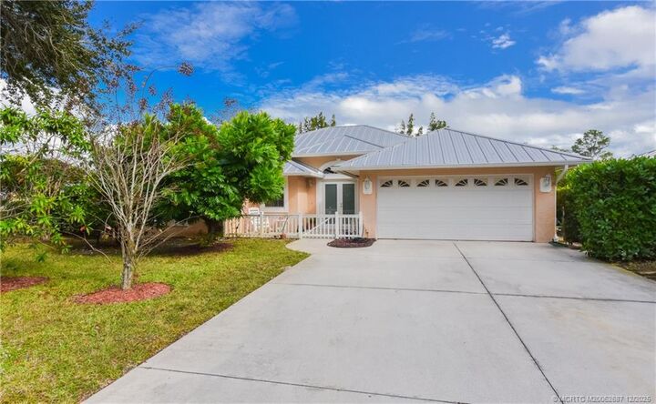 Property Photo:  5374 SE Running Oak Circle  FL 34997 