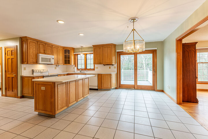 Property Photo: 112 Jacqueline Drive CT 06040