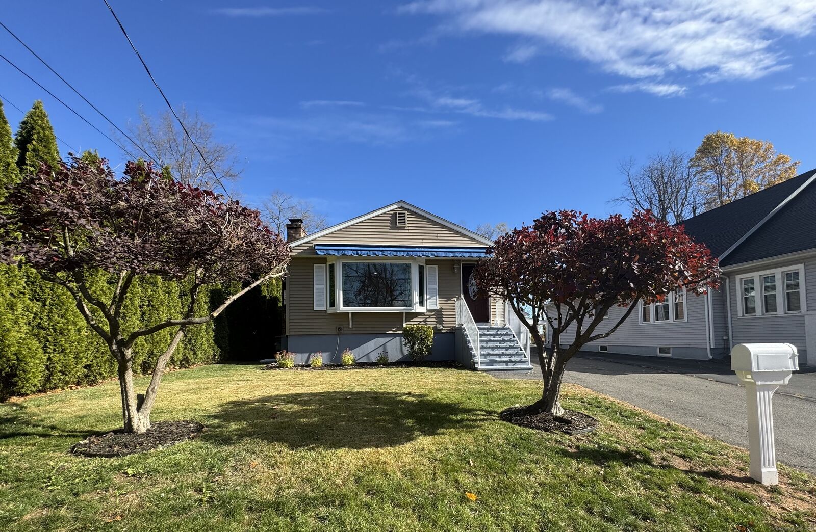 Property Photo:  227 Amherst Street  CT 06053 