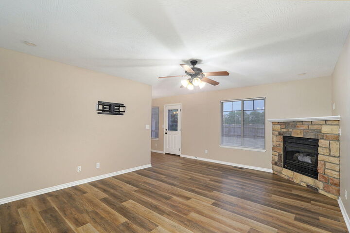 Property Photo: 4407 W Nicholas Street MO 65802